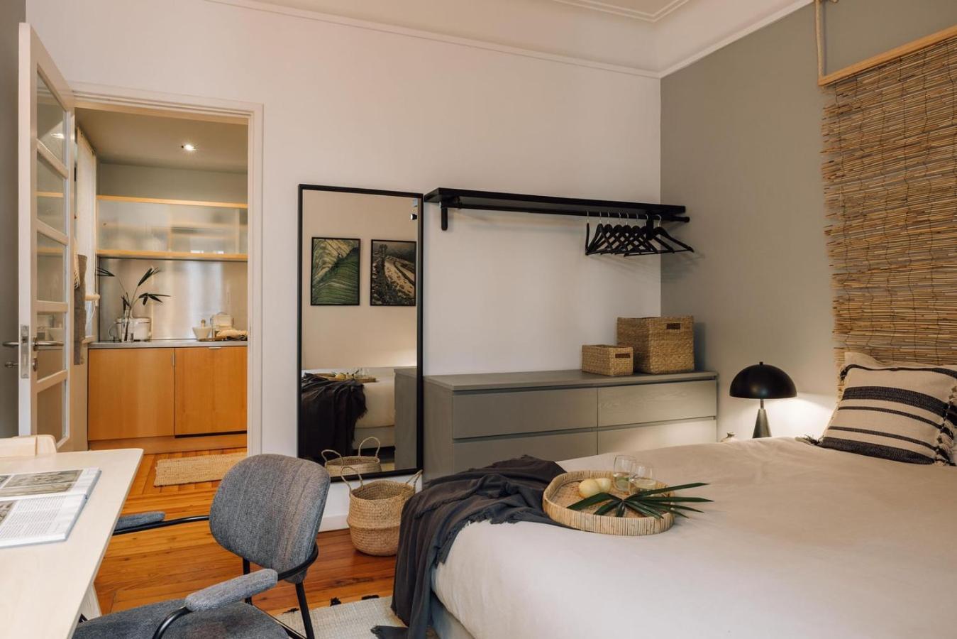 Apartment Sumba - 2 Bedrooms And Balcony In Santo Antonio Lisbon